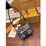 Louis Vuitton exclusive starting model: M59716